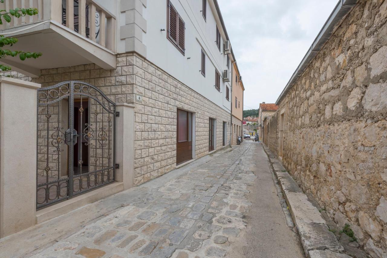 Historic Center Hvar Town- A Few Steps From The Main Square Екстер'єр фото